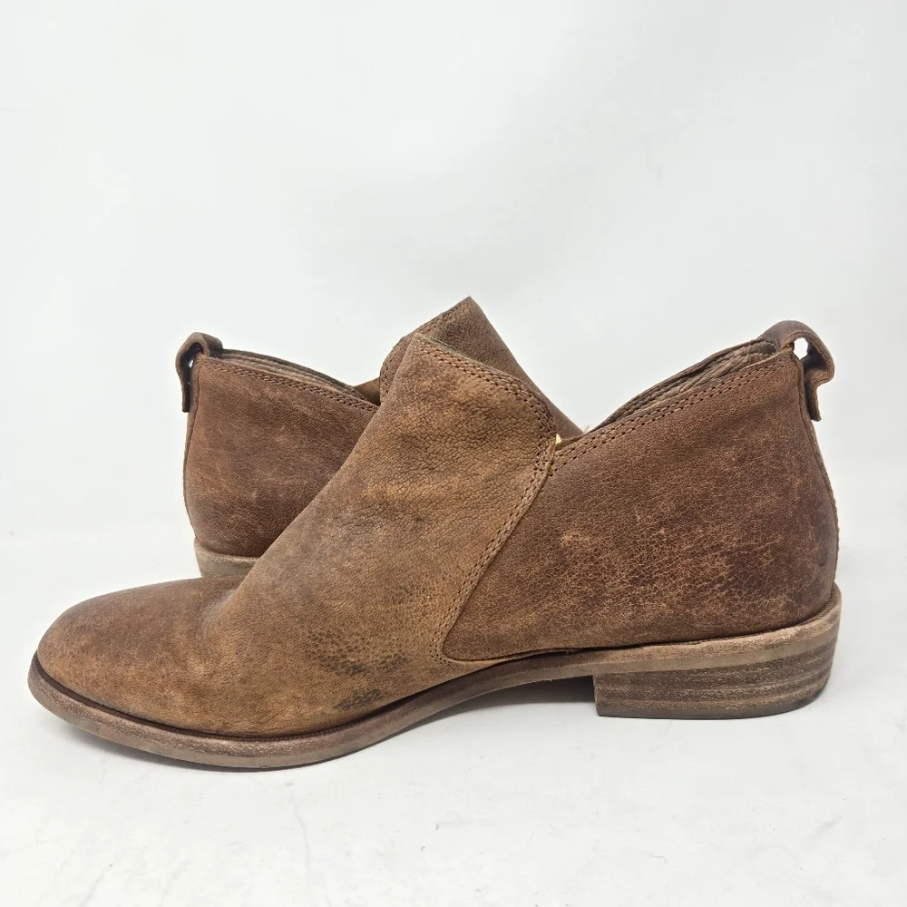 UGG‎ Glee Leather Chestnut Ankle Side Zip Booties Women's Size 9